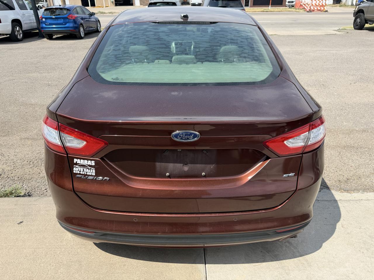 Ford Fusion SE 2015