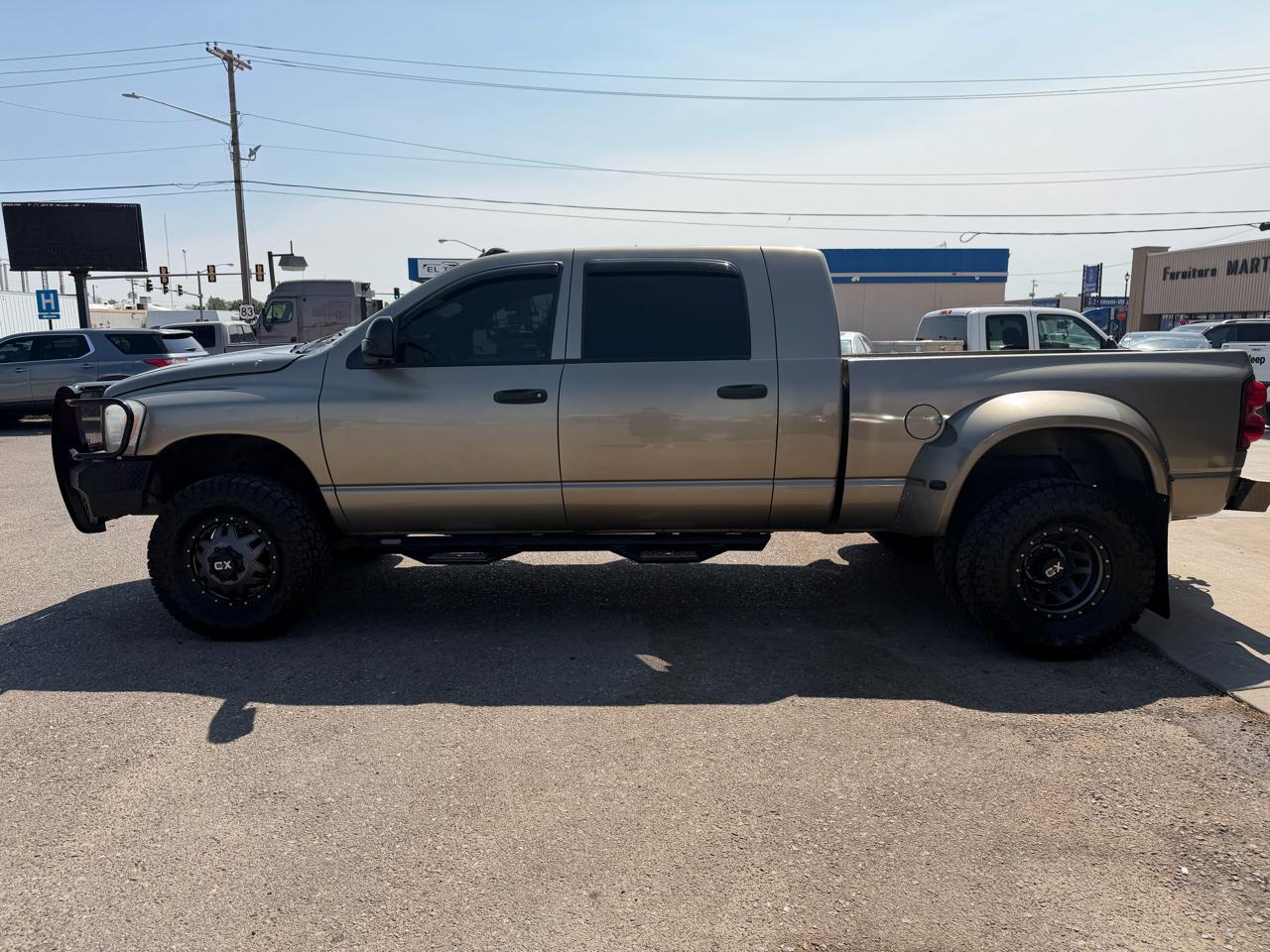 Dodge Ram 3500 Laramie Mega Cab 4WD DRW 2009