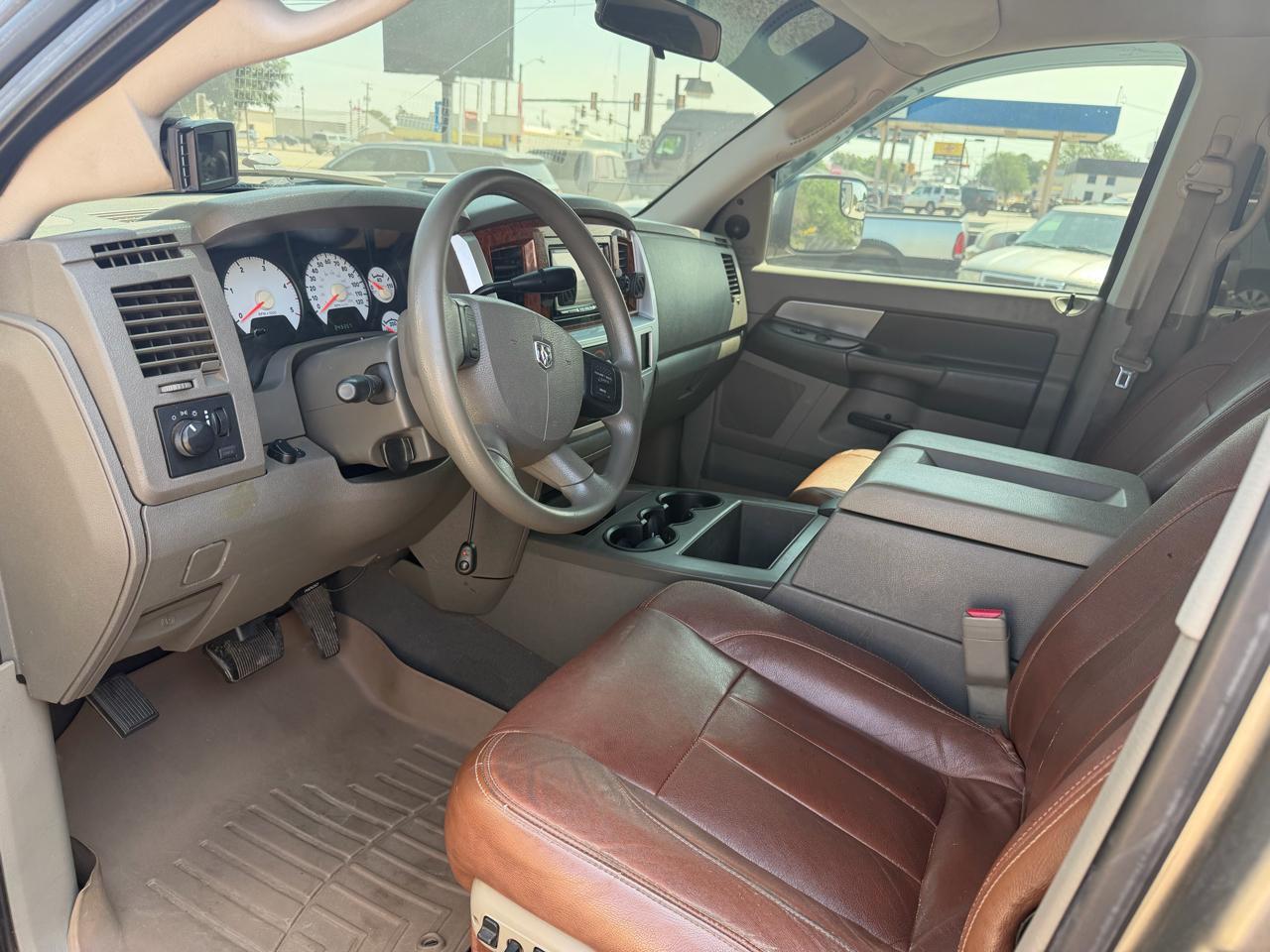 Dodge Ram 3500 Laramie Mega Cab 4WD DRW 2009