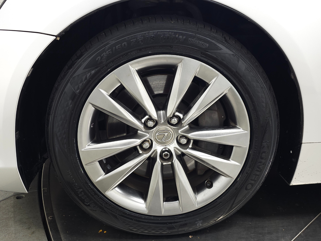 2014 Lexus LS 460 Luxury AWD photo 3