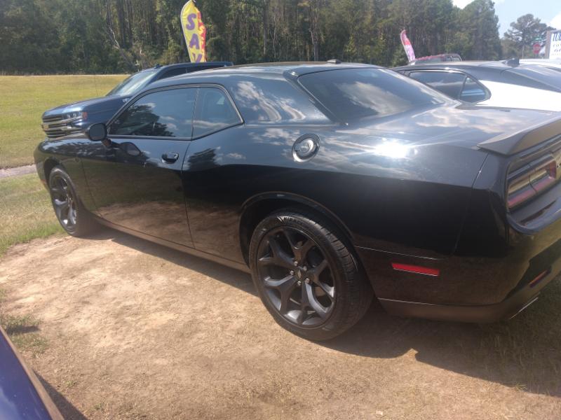 2022 Dodge Challenger SXT 2D Coupe