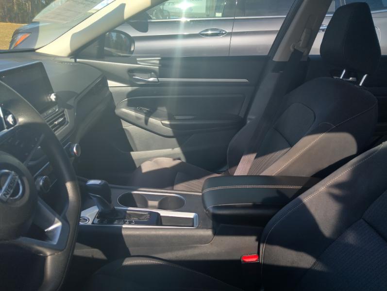 Nissan Altima 2.5 SV 2022