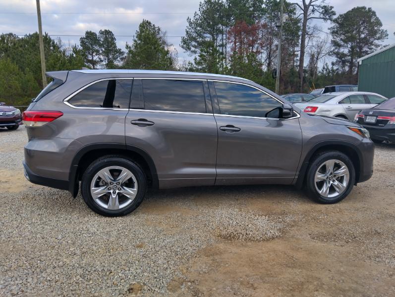 Toyota Highlander 4dr V6 Limited (Natl) 2017