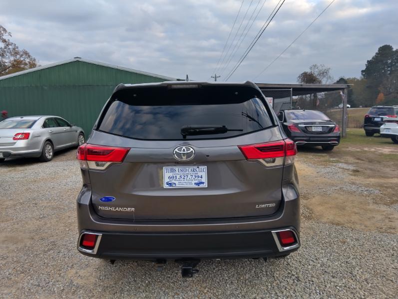 Toyota Highlander 4dr V6 Limited (Natl) 2017