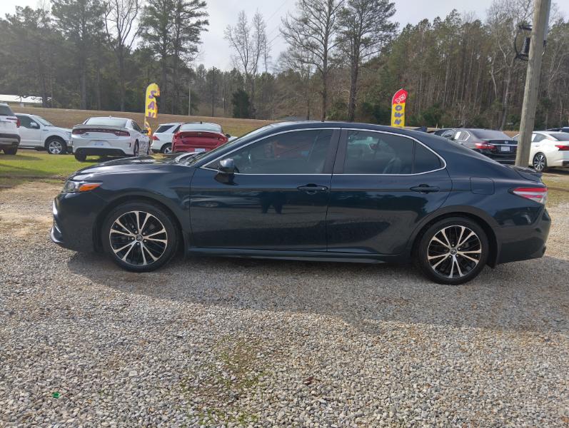 Toyota Camry 4dr Sdn SE Auto V6 2021