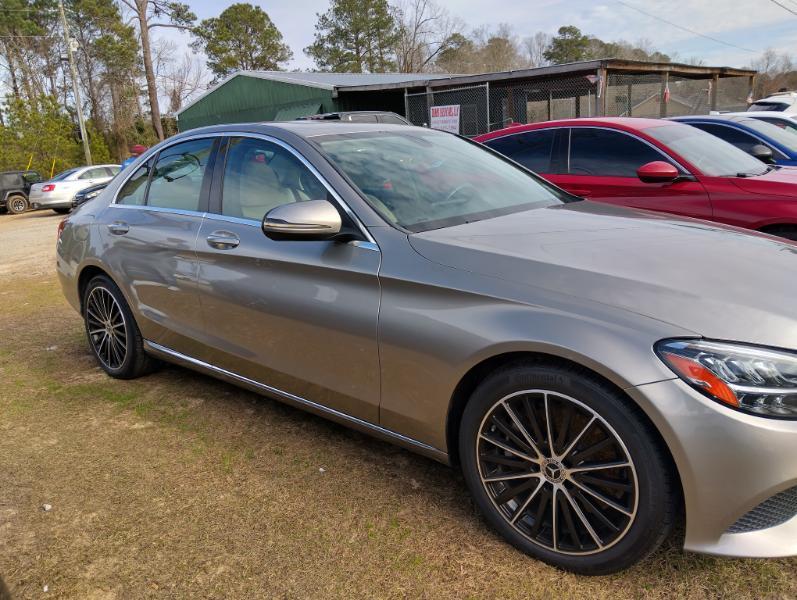 Mercedes-Benz C300  2021