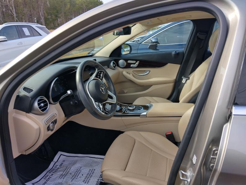 Mercedes-Benz C300  2021