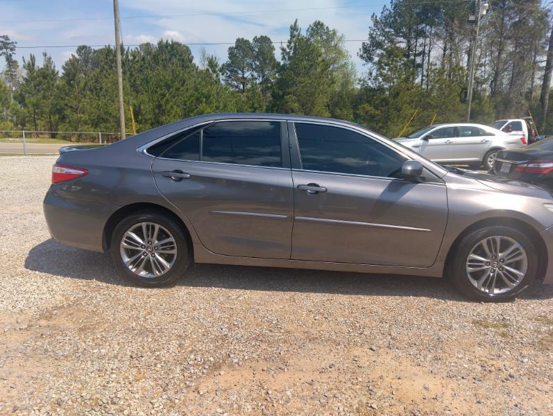 Toyota Camry 4dr Sedan Auto 2017