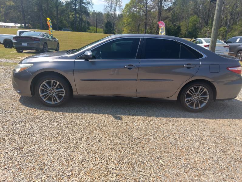 Toyota Camry 4dr Sedan Auto 2017