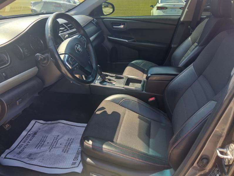 Toyota Camry 4dr Sedan Auto 2017