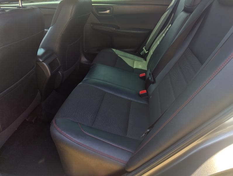 Toyota Camry 4dr Sedan Auto 2017