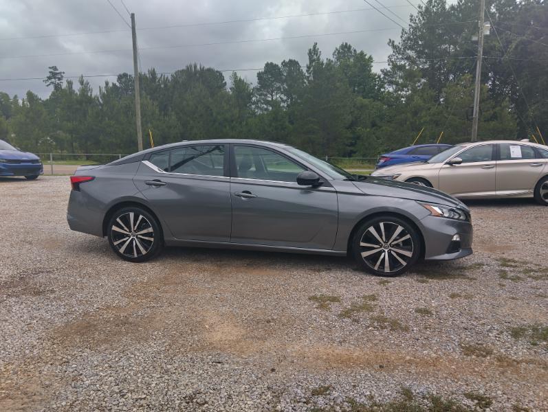 Nissan Altima SR 4D Sedan 2022