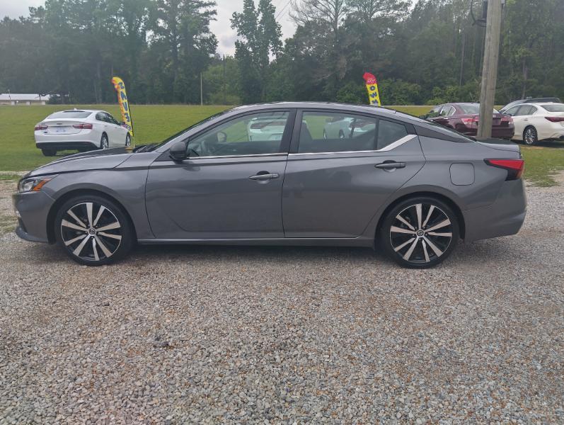Nissan Altima SR 4D Sedan 2022