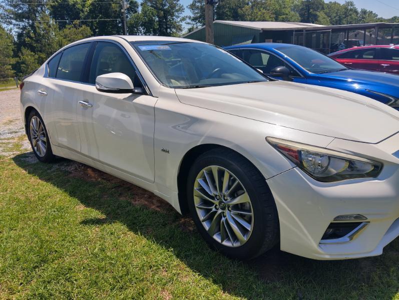 Infiniti Q50  2018