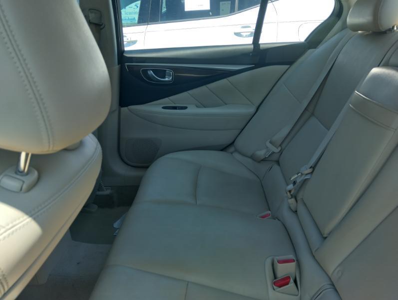 Infiniti Q50  2018