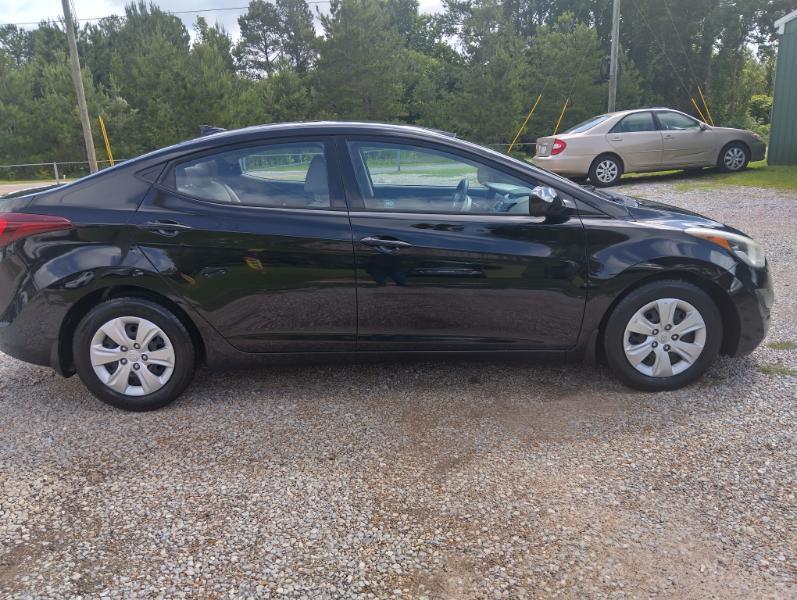 Hyundai Elantra  2016