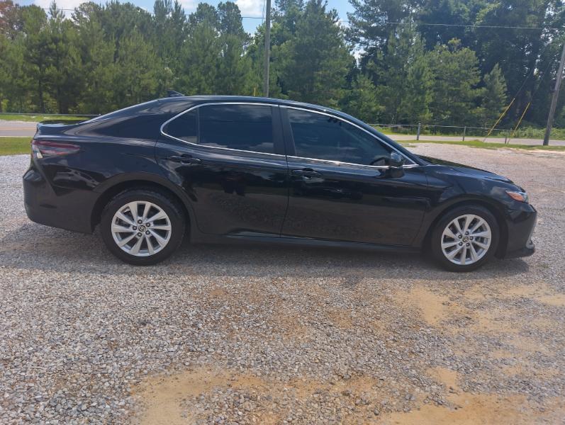 Toyota Camry 4dr Sdn LE Auto 2021
