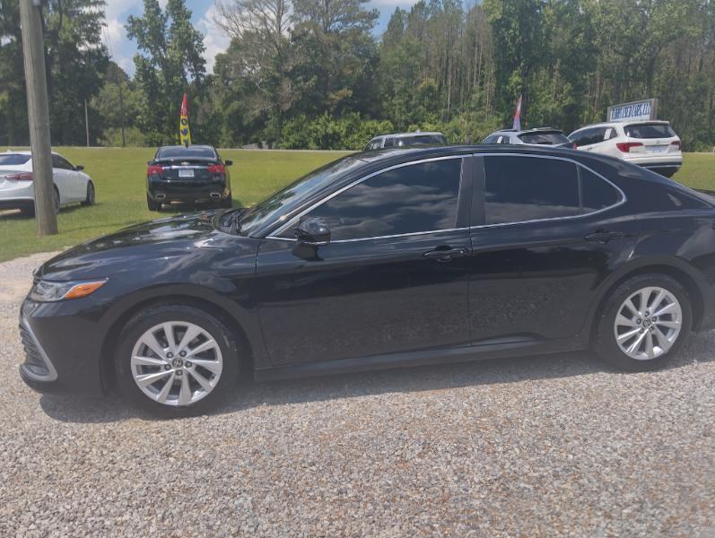 Toyota Camry 4dr Sdn LE Auto 2021