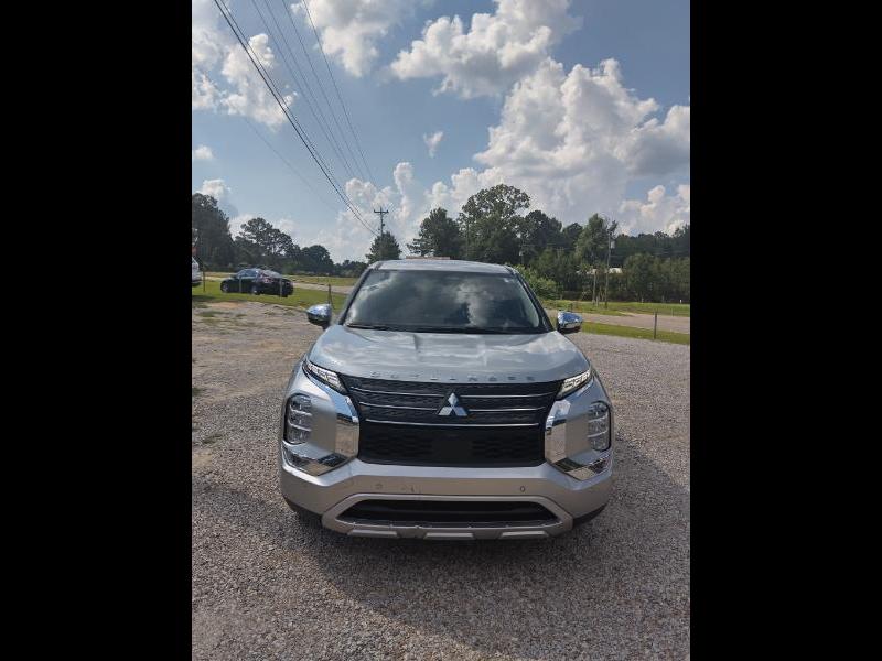 Mitsubishi Outlander SE 2022