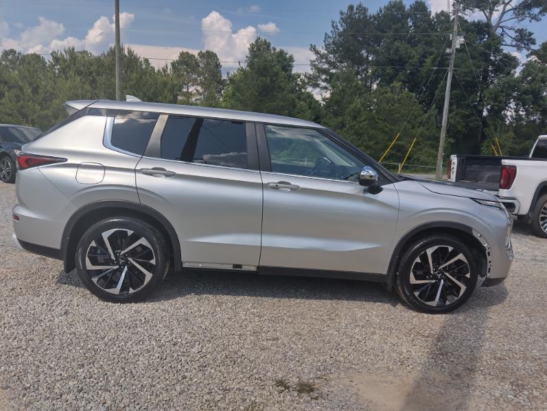 Mitsubishi Outlander SE 2022