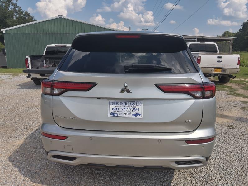 Mitsubishi Outlander SE 2022