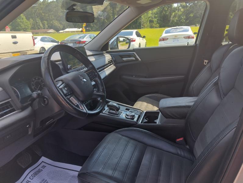 Mitsubishi Outlander SE 2022