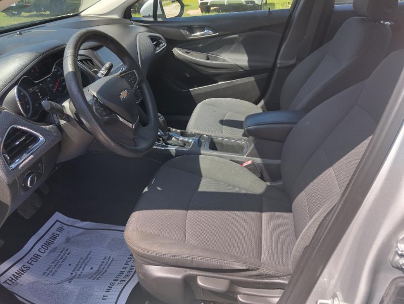 Chevrolet Cruze 4dr Sdn LT 2018