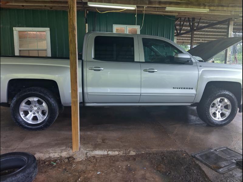 2021 Chevrolet SILVERADO LT