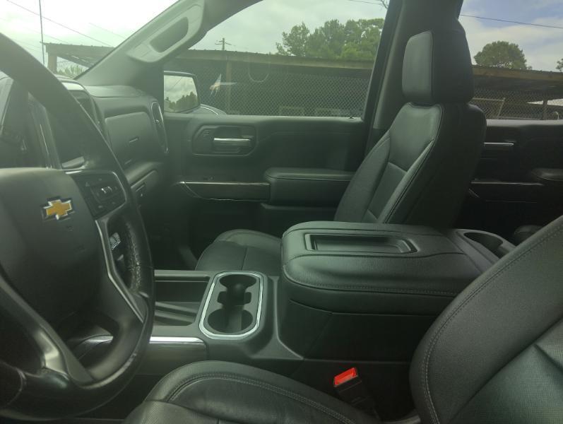 Chevrolet SILVERADO  2021