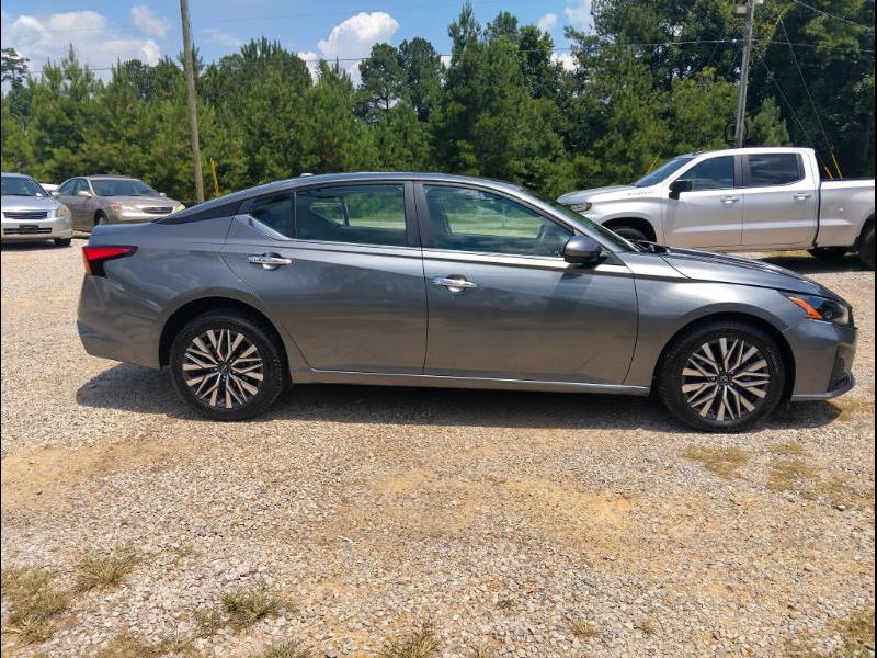 Nissan Altima SV 2023