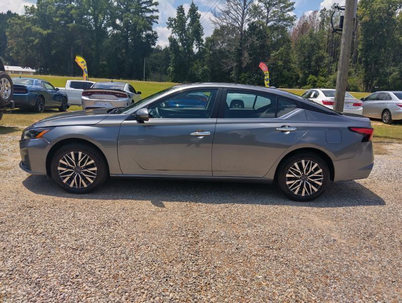 Nissan Altima SV 2023