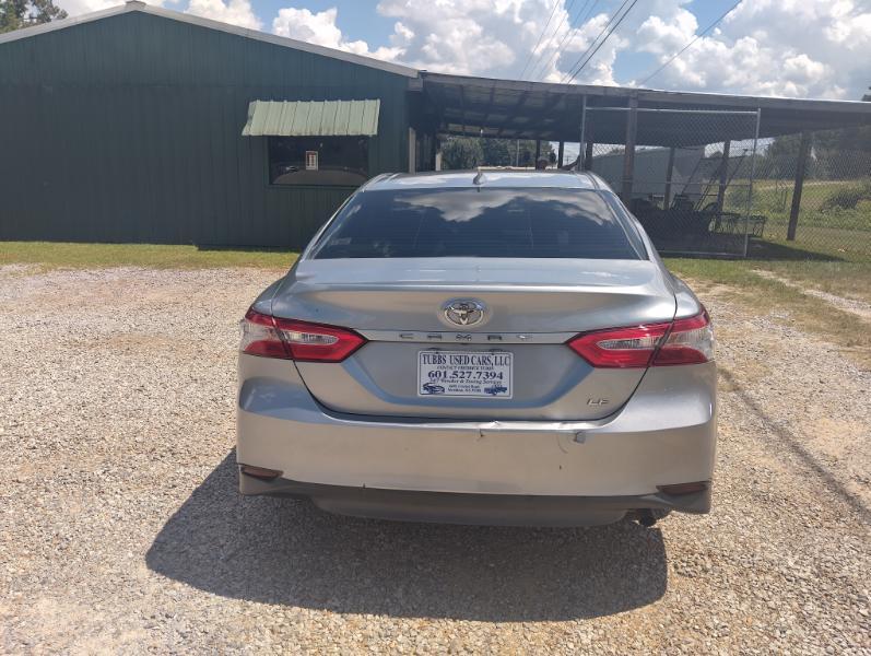 Toyota Camry LE (Natl) 2019