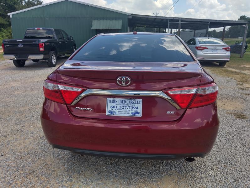 Toyota Camry SE (Natl) 2015