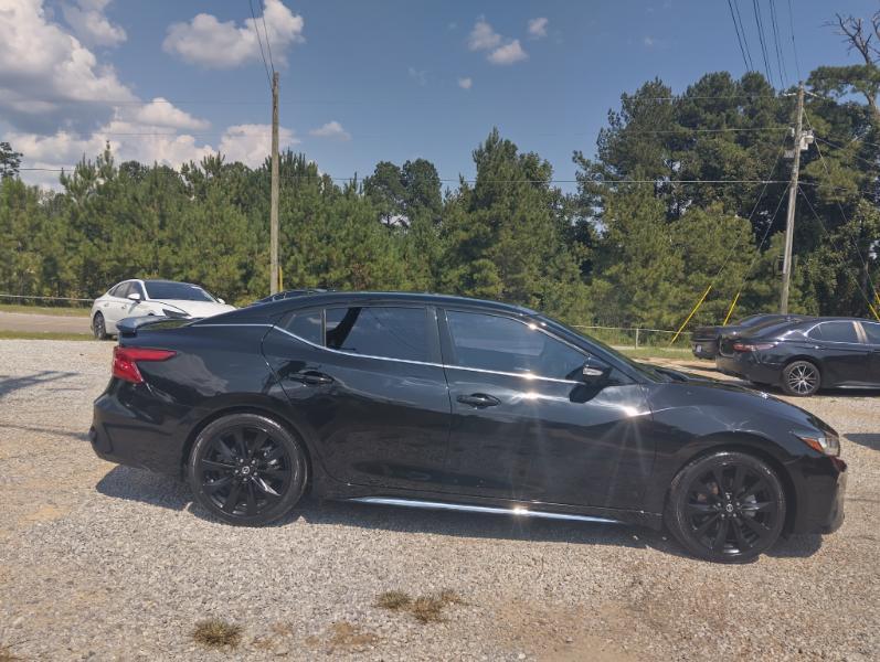 Nissan Maxima  2021