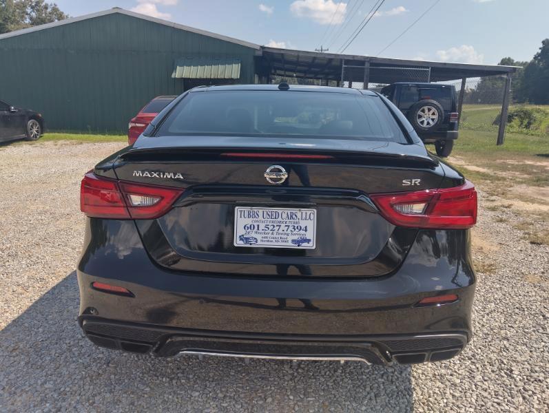 Nissan Maxima  2021