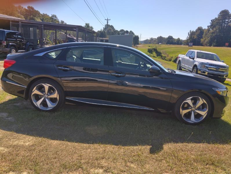 Honda Accord Touring 2.0T 2018