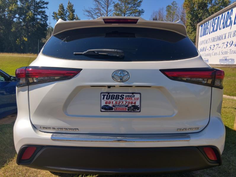 Toyota Highlander XLE 2023