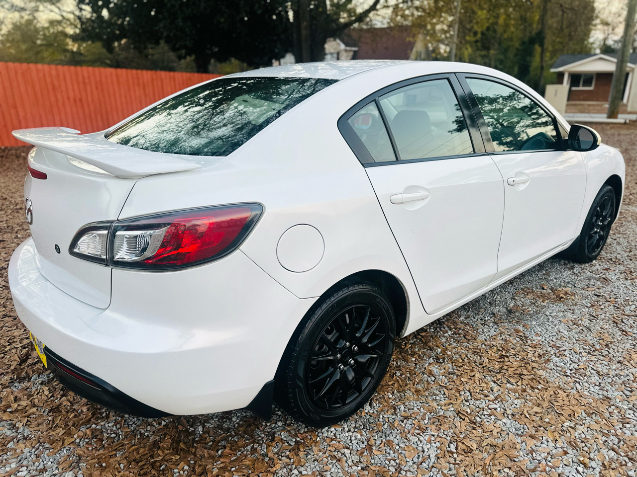 Mazda MAZDA3 i Sport 4-Door 2011