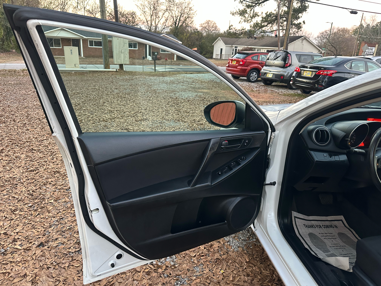 Mazda MAZDA3 i Sport 4-Door 2011