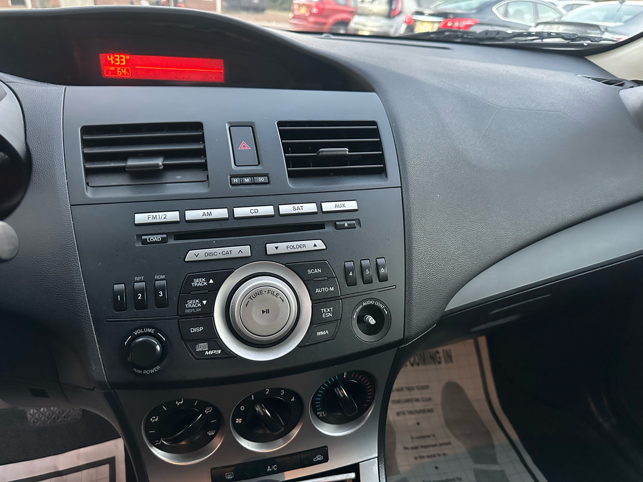 Mazda MAZDA3 i Sport 4-Door 2011