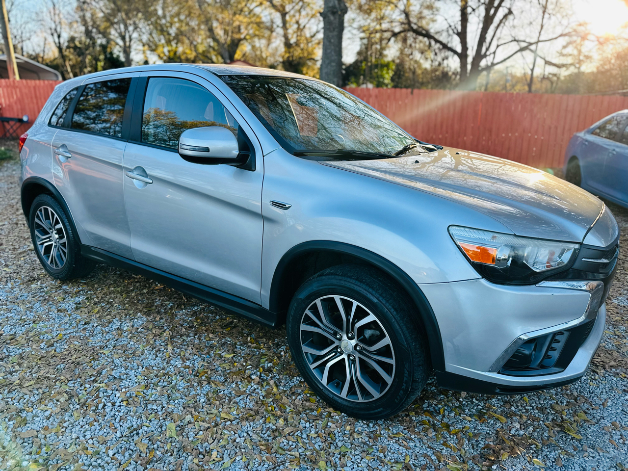 Mitsubishi Outlander Sport 2.0 ES 4WD CVT 2018