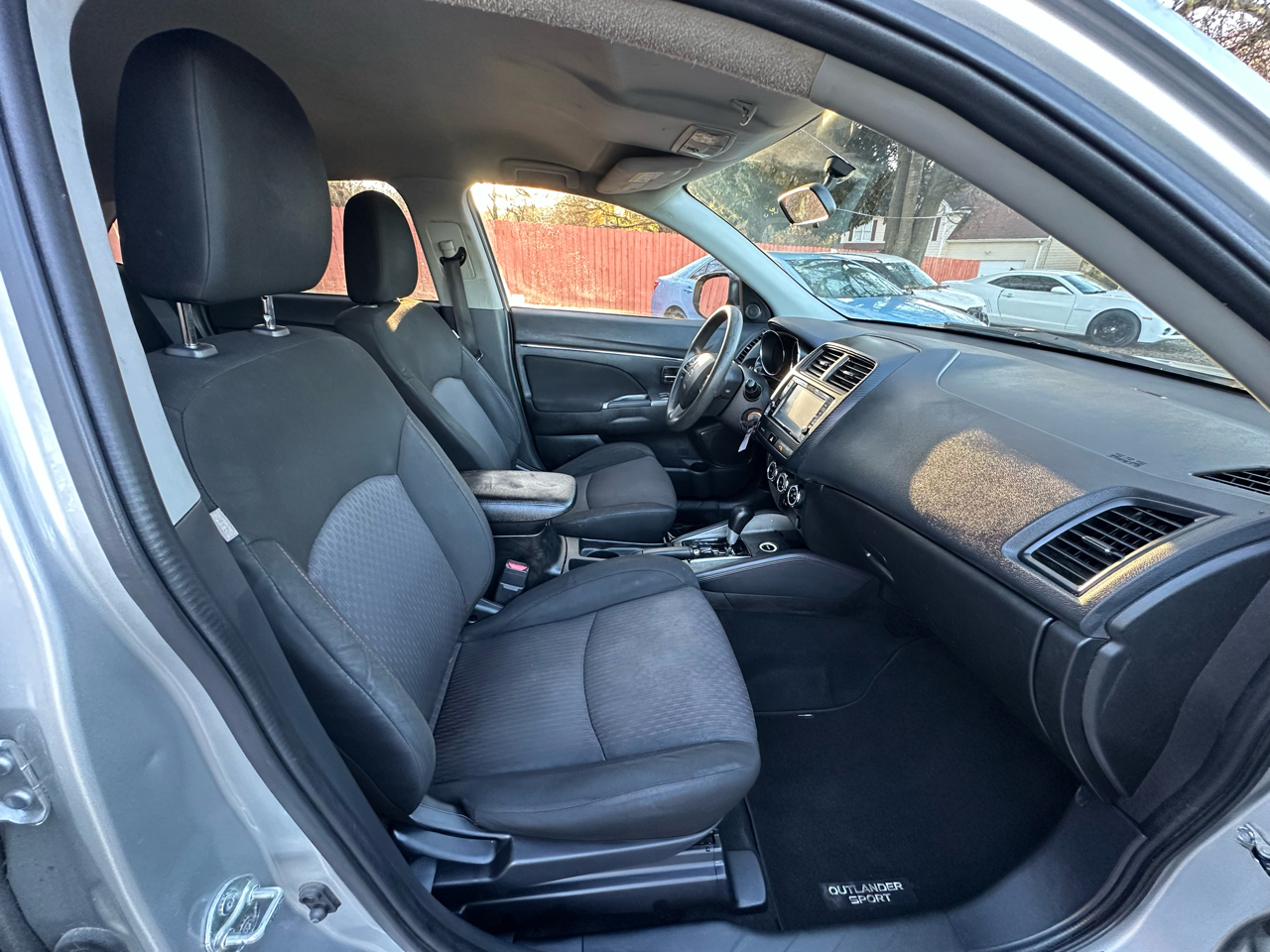 Mitsubishi Outlander Sport 2.0 ES 4WD CVT 2018