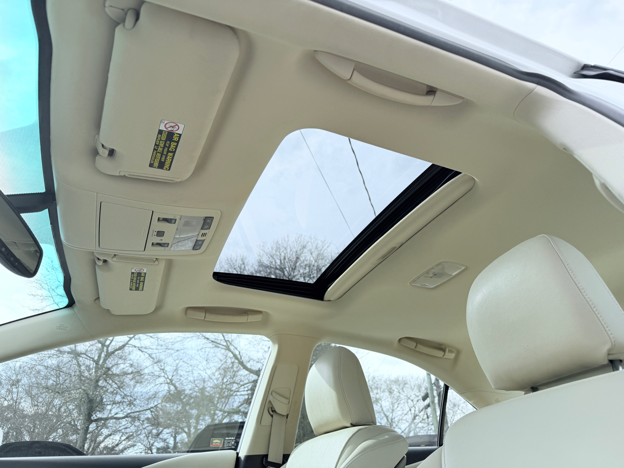 Lexus HS 250h Sedan 2010