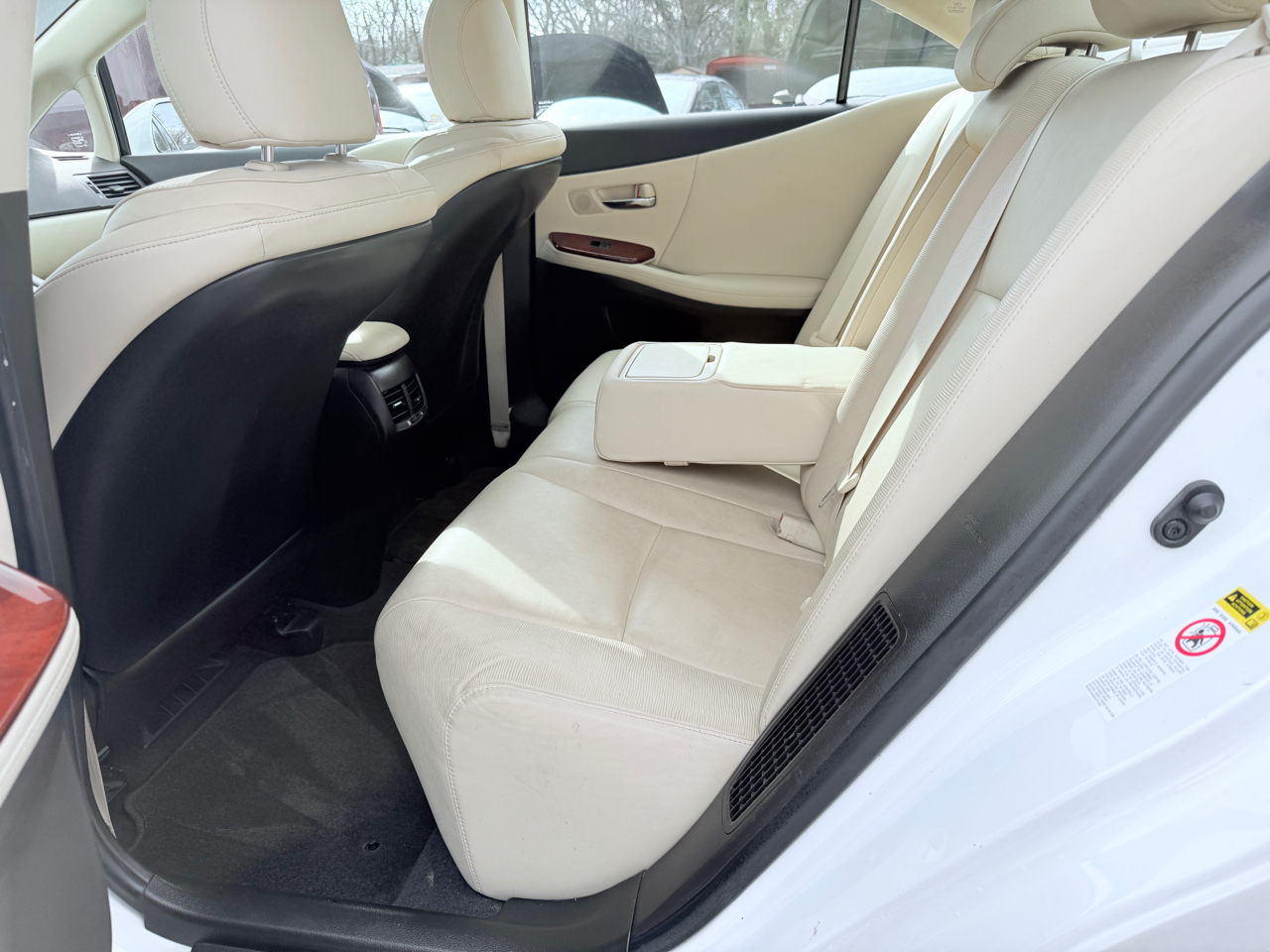 Lexus HS 250h Sedan 2010