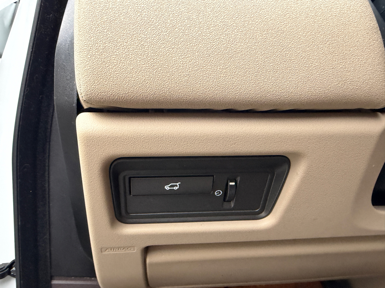 Land Rover Range Rover Evoque Pure Premium 5-Door 2012