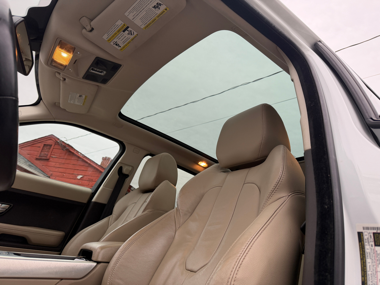 Land Rover Range Rover Evoque Pure Premium 5-Door 2012