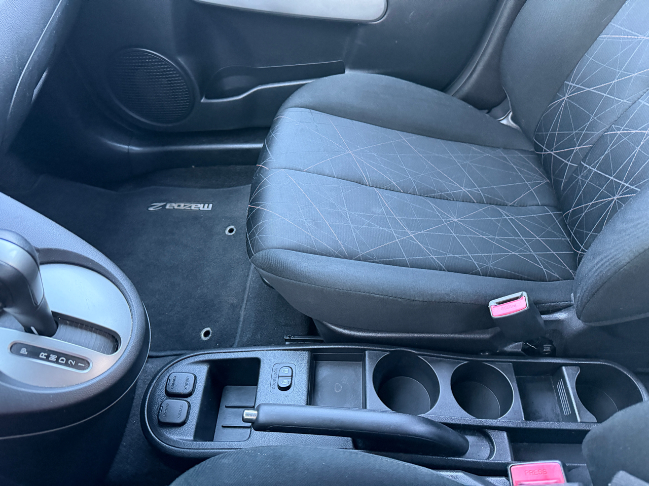 Mazda MAZDA2 Sport 2013