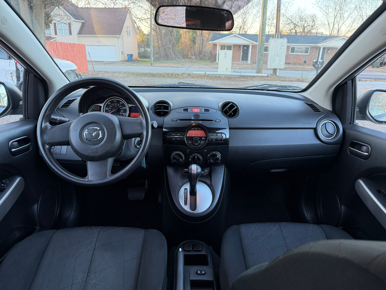 Mazda MAZDA2 Sport 2013
