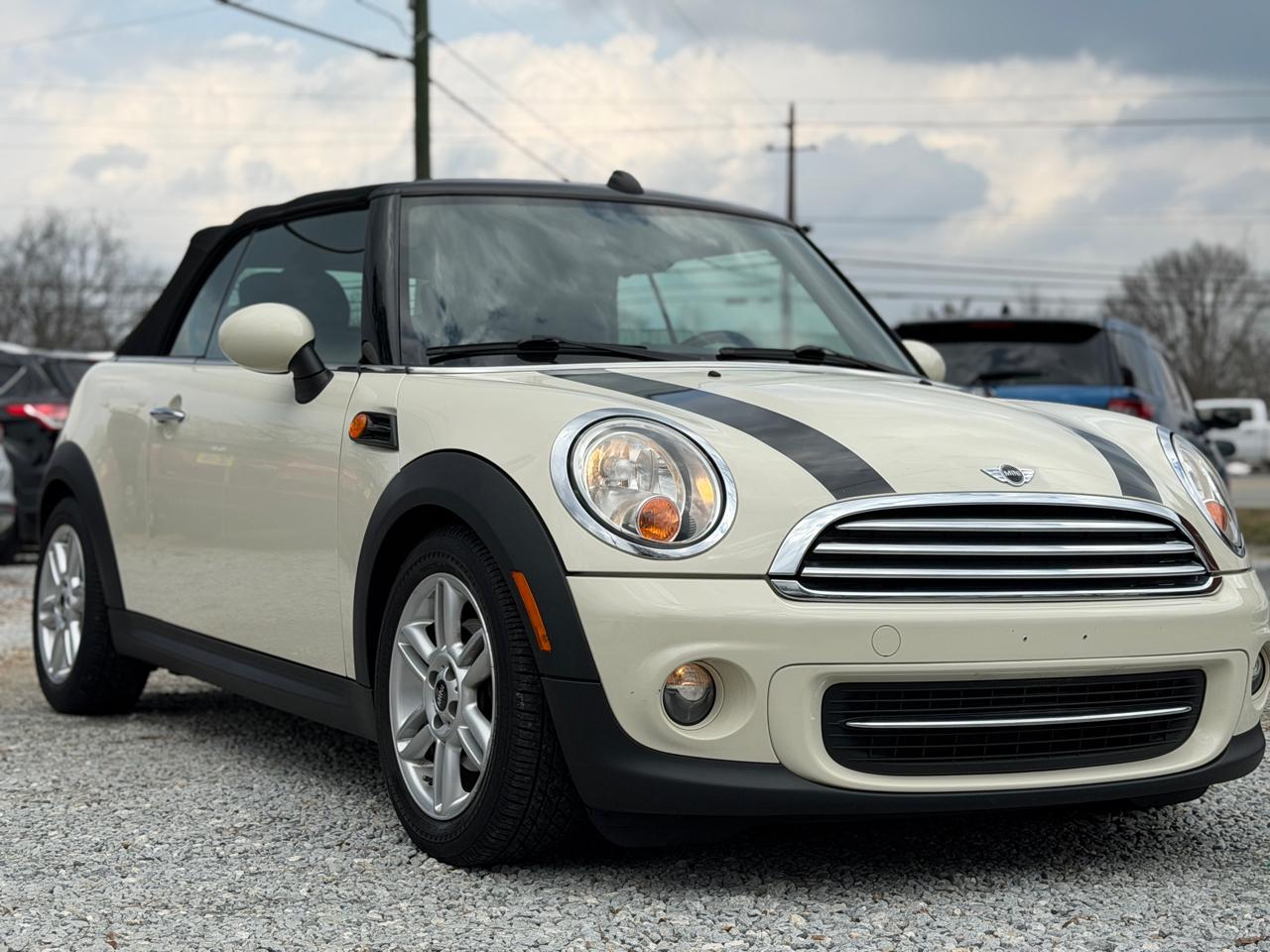 MINI Cooper Convertible 2012