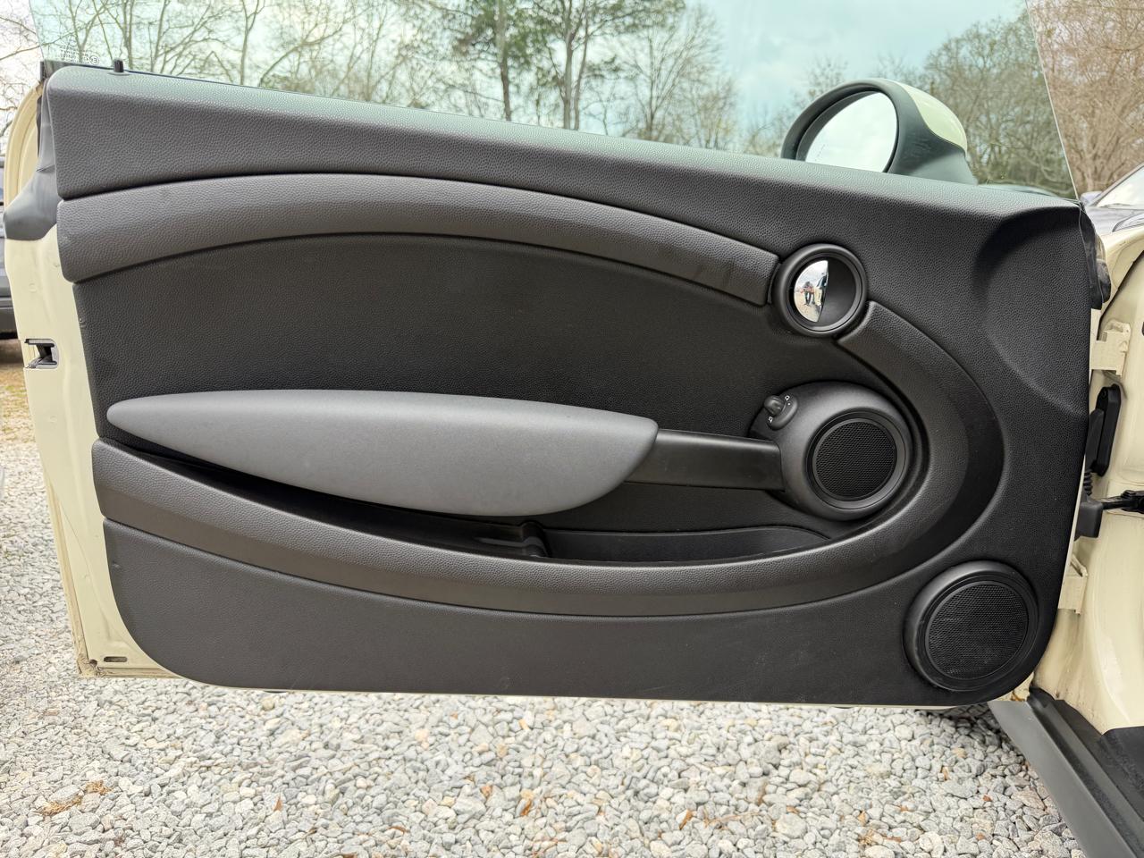 MINI Cooper Convertible 2012